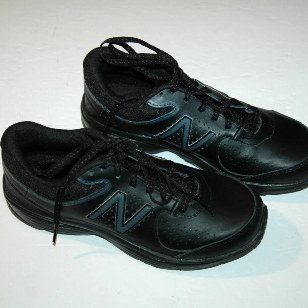 New Balance Women's Sneakers 6.5 D Black Casual Shoes